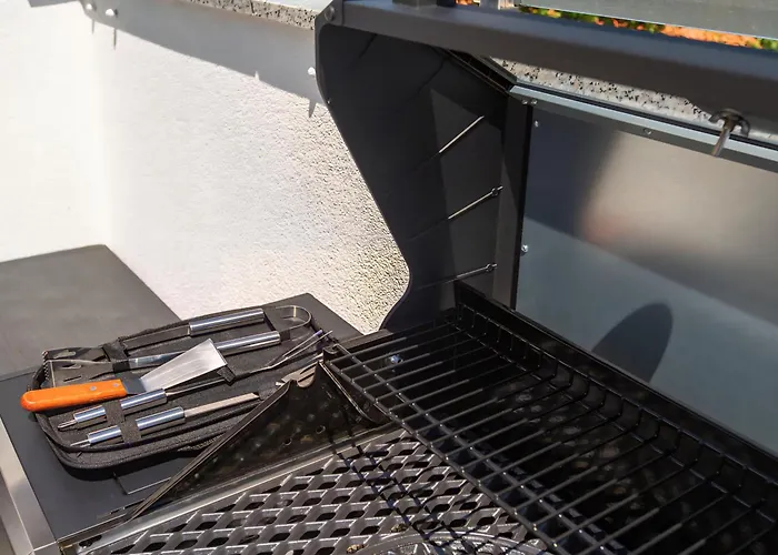 Sandi 2408 Apartman *