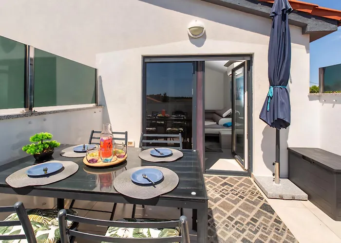 Sandi 2408 Apartman *